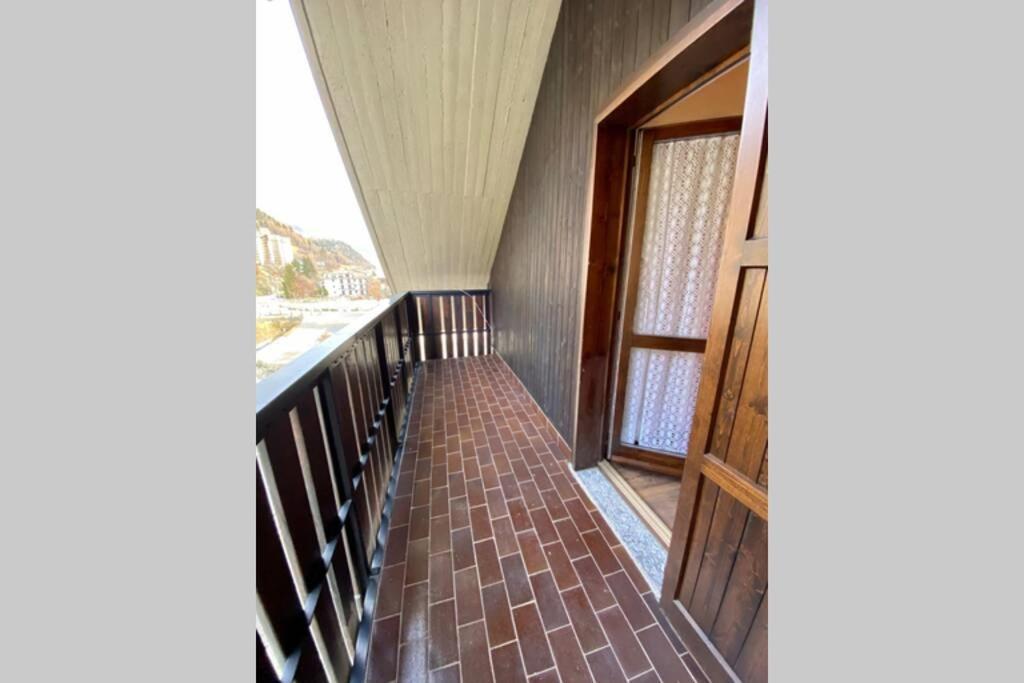 Tabla - Confort Ed Eleganza A 100 Mt Dagli Impianti Aprica Εξωτερικό φωτογραφία